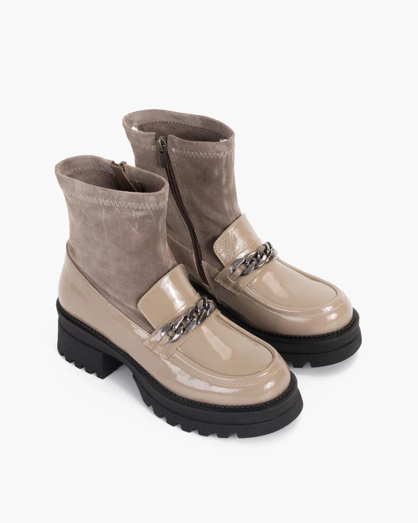 Beżowe botki lakierowane ze skarpetą 3