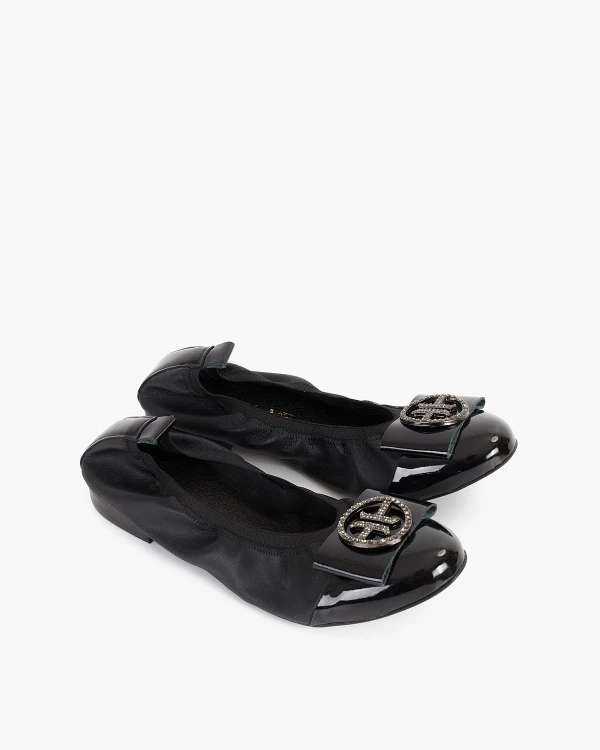 Czarne baleriny skórzane z kółkiem 7