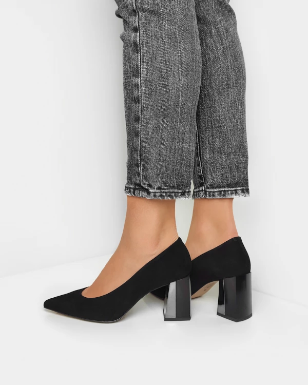 Czarne czółenka zamszowe na klocku 2