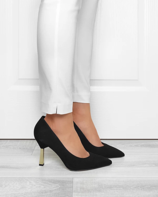 Czarne czółenka zamszowe na szpilce 2