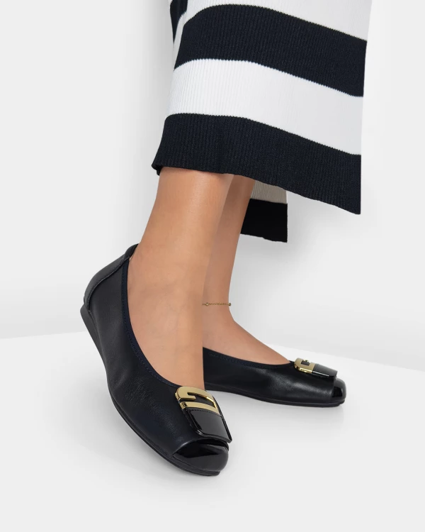 Czarne baleriny damskie ze skóry licowej