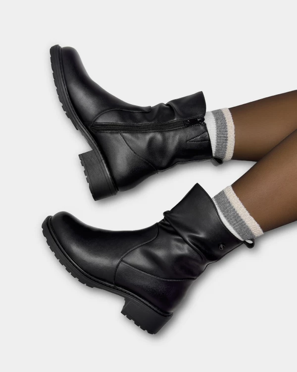 Czarne botki damskie z naturalnej skóry licowej