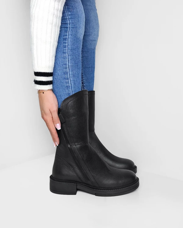 Czarne botki skórzane z zamkiem