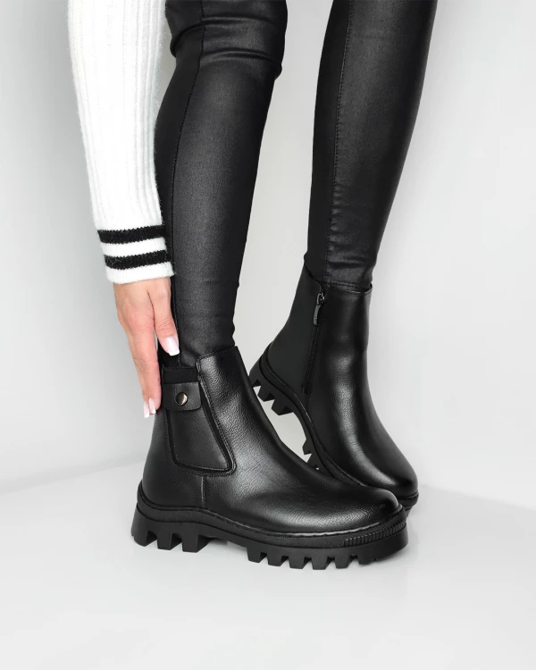 Czarne botki ze skóry ekologicznej