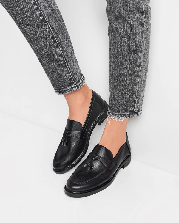 Czarne mokasyny damskie skórzane