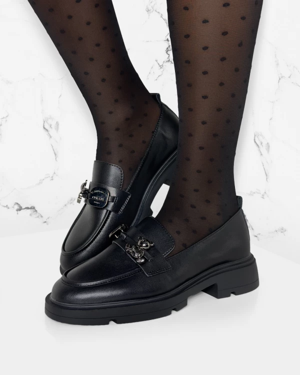 Czarne mokasyny damskie skórzane na obcasie