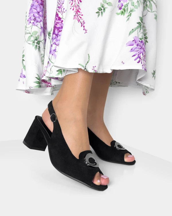 Czarne sandały damskie z eko-zamszu na słupku