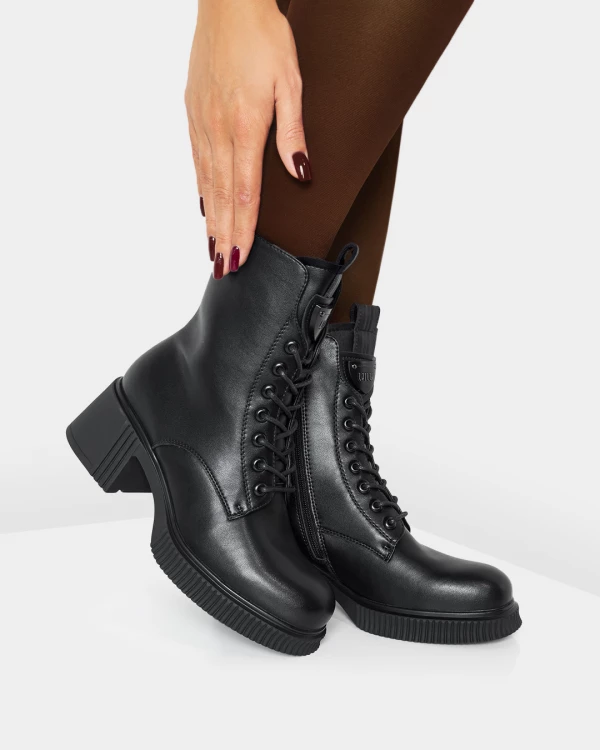 Czarne trzewiki damskie skórzane na klocku