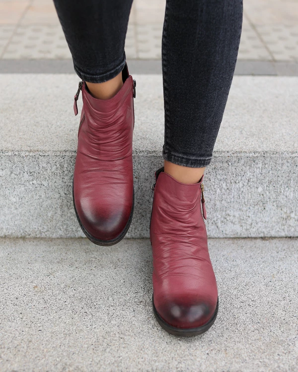 Czerwone botki damskie skórzane na zamek 4