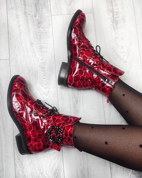 Czerwone trzewiki damskie lakierowane