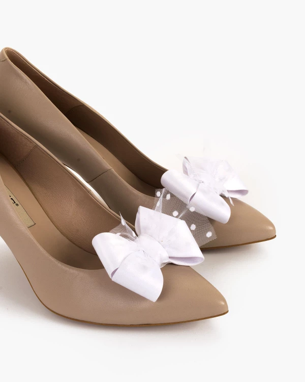 Białe kokardki do butów 2