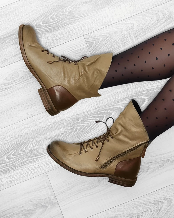 Oliwkowe trzewiki damskie skórzane na niskim obcasie