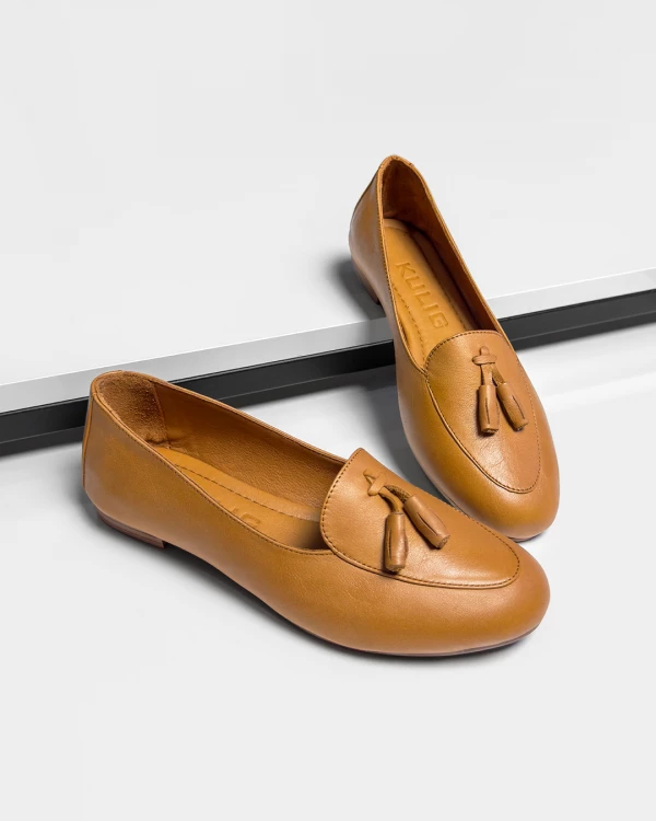 Rude mokasyny damskie skórzane z frędzlami