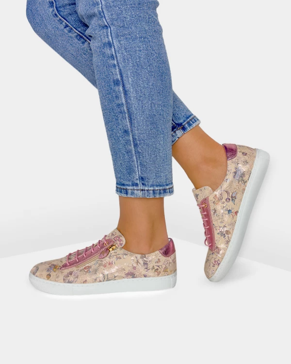 Wielokolorowe półbuty damskie skórzane z motywem kwiatowym