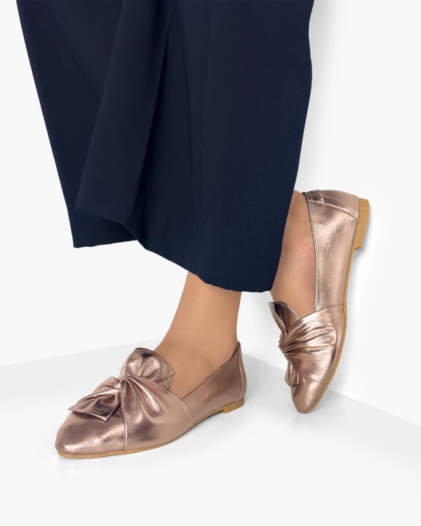 Złote baleriny z naturalnej skóry licowej z kokardą